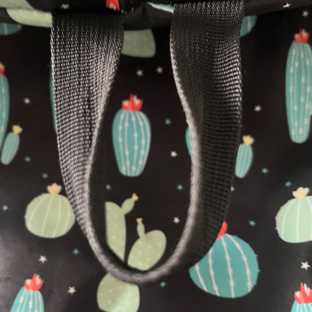 Cactus Backpack - Picture 4 of 7